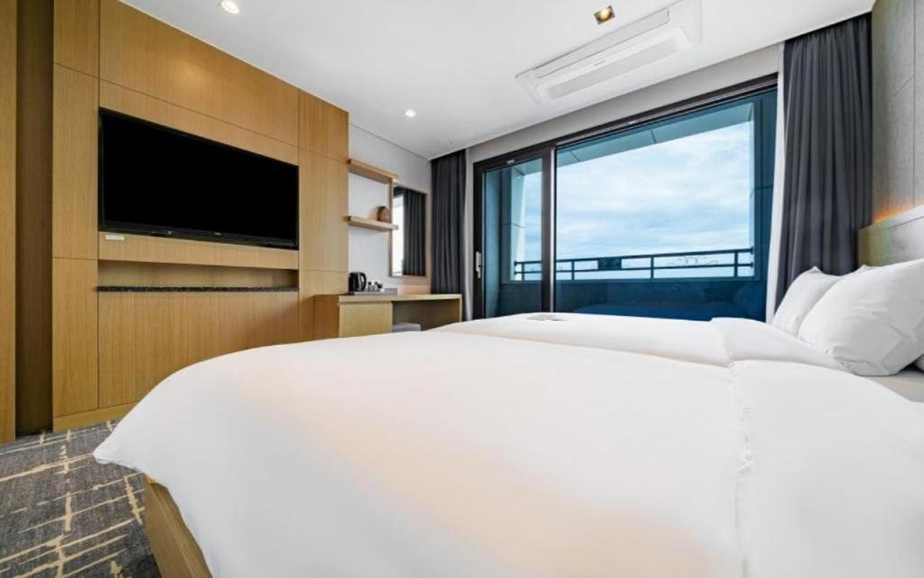 Sea Cruise Hotel Sokcho Bagian luar foto